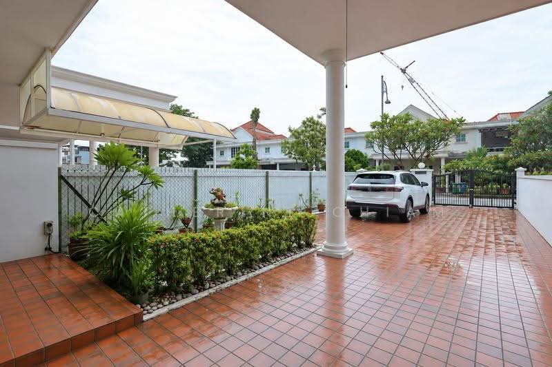 Seletar Terrace, Seleter Terrace, Seletar / Yio Chu Kang, 4 Bedrooms, 2,400 sqft, Terraced House For Sale, by Catherine Chiam, 500281782 - Exterior - PropertyGuru.com.sg