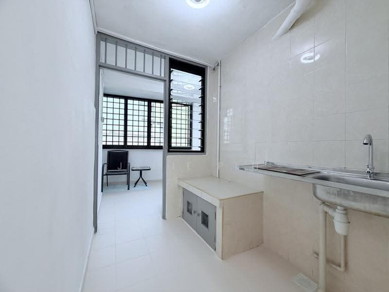 48 Lower Delta Road, 48 Lower Delta Road, Alexandra / Commonwealth, 1 Bedroom, 463 sqft, HDB Flat For Sale, by Jamie Peh, 500281808 - Kitchen - PropertyGuru.com.sg