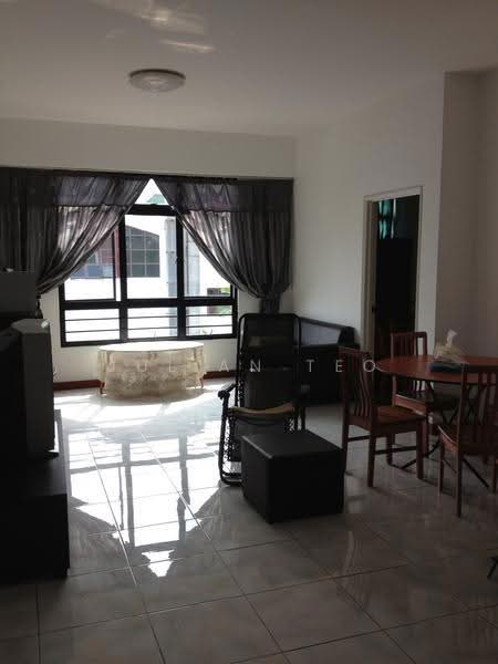 Springvale, 907 East Coast Road, East Coast / Marine Parade, 3 Bedrooms, 1,109 sqft, Apartment For Rent, by Julian Teo, 500281811 - Living Room - PropertyGuru.com.sg