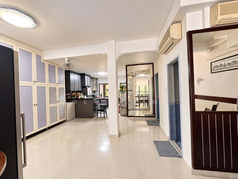 **LANDED7772@** D19 Charlton Park Near Serangoon MRT, Hougang / Punggol / Sengkang, 4 Bedrooms, 2,200 sqft, Terraced House For Sale, by Geryl Lim, 500281840 - Kitchen - PropertyGuru.com.sg