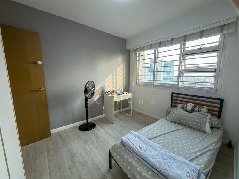 312C Clementi Avenue 4, 312C Clementi Avenue 4, Buona Vista / West Coast / Clementi New Town, 3 Bedrooms, 1,001 sqft, HDB Flat For Sale, by Rio Pang, 500281848 - Common Bedroom - PropertyGuru.com.sg