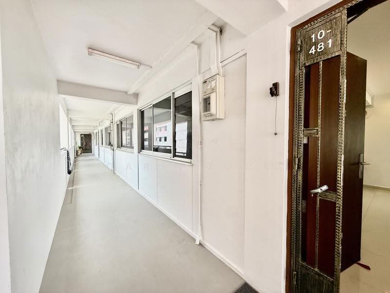 25 Chai Chee Road, 25 Chai Chee Road, Bedok / Upper East Coast, 3 Bedrooms, 1,120 sqft, HDB Flat For Rent, by Daryl Lock, 500281866 - Corridor - PropertyGuru.com.sg