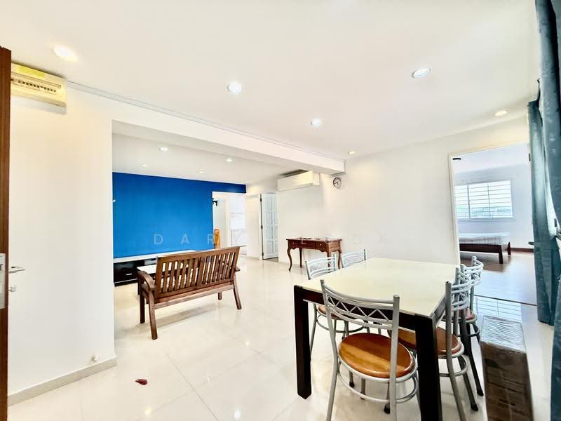 25 Chai Chee Road, 25 Chai Chee Road, Bedok / Upper East Coast, 3 Bedrooms, 1,120 sqft, HDB Flat For Rent, by Daryl Lock, 500281866 - Living Room - PropertyGuru.com.sg