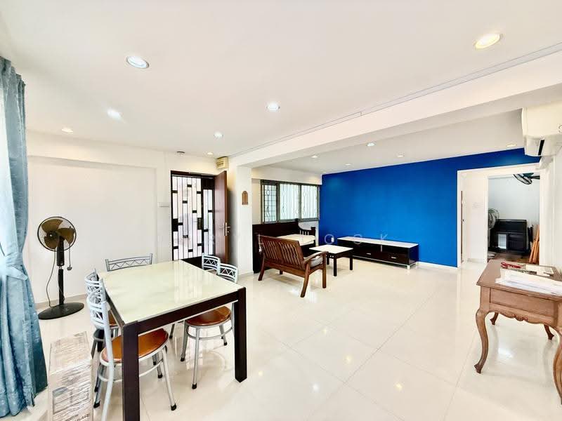 25 Chai Chee Road, 25 Chai Chee Road, Bedok / Upper East Coast, 3 Bedrooms, 1,120 sqft, HDB Flat For Rent, by Daryl Lock, 500281866 - Living Room - PropertyGuru.com.sg