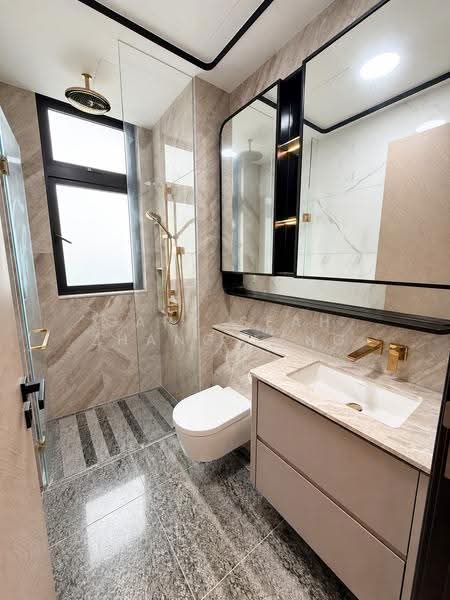 Perfect Ten, 323 Bukit Timah Road, Tanglin / Holland / Bukit Timah, 2 Bedrooms, 786 sqft, Condominium For Rent, by Gary Seah Zhang Feng, 500281873 - Bathroom - PropertyGuru.com.sg