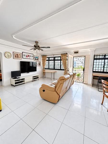 760 Woodlands Avenue 6, 760 Woodlands Avenue 6, Admiralty / Woodlands, 3 Bedrooms, 1,109 sqft, HDB Flat For Sale, by Vincent Yau, 500281874 - Living Room - PropertyGuru.com.sg