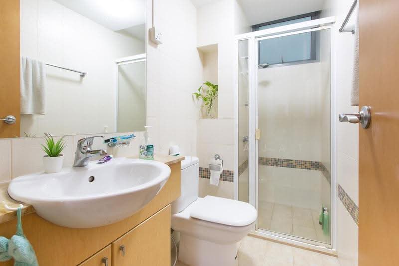 Tanamera Crest, 6 Pari Dedap Walk, Bedok / Upper East Coast, 3 Bedrooms, 1,184 sqft, Condominium For Rent, by Nancy Hidajat Lim, 500281890 - Bathroom - PropertyGuru.com.sg
