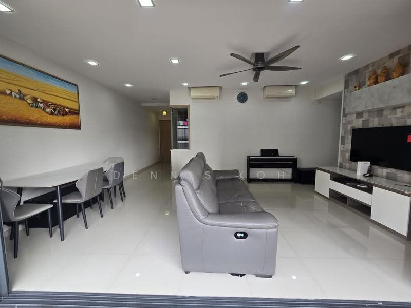 Twin Fountains, 17 Woodlands Avenue 6, Admiralty / Woodlands, 4 Bedrooms, 1,270 sqft, Condominium For Rent, by Dennis Koh, 500281910 - Living Room - PropertyGuru.com.sg