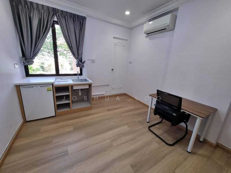 Eastern Lagoon I, 214 Upper East Coast Road, Bedok / Upper East Coast, Studio, 400 sqft, Condominium For Rent, by Joshua Loo, 500281924 - Kitchen - PropertyGuru.com.sg