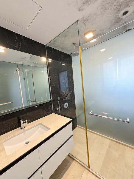 Waterfront Isle, 738 Bedok Reservoir Road, Bedok / Upper East Coast, Room Rental, 180 sqft, Condominium For Rent, by James Lim, 500281935 - Bathroom - PropertyGuru.com.sg