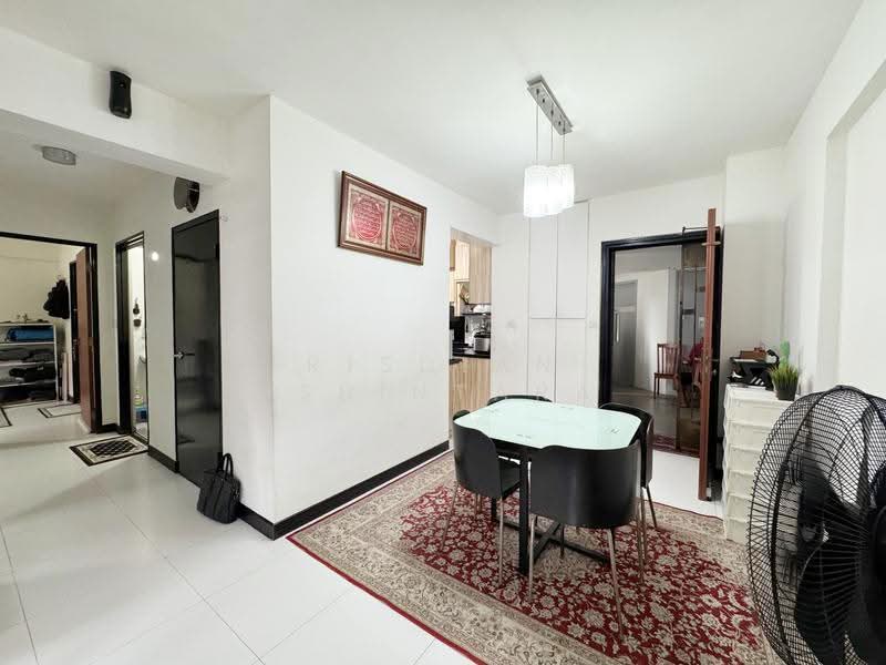 166B Teck Whye Crescent, 166B Teck Whye Crescent, Dairy Farm / Bukit Panjang / Choa Chu Kang, 2 Bedrooms, 732 sqft, HDB Flat For Sale, by Risdian Isbintara, 500281953 - Dining Room - PropertyGuru.com.sg