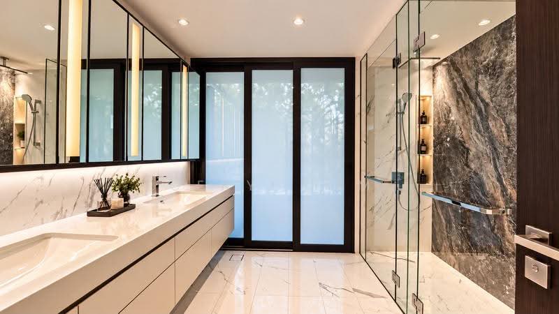**LANDED7772@** D21 SERENE GREENERY BRAND NEW PAIR OF SEMI DETACHED, Clementi Park / Upper Bukit Timah, 5 Bedrooms, 5,436 sqft, Semi-Detached House For Sale, by Geryl Lim, 500281959 - Bathroom - PropertyGuru.com.sg