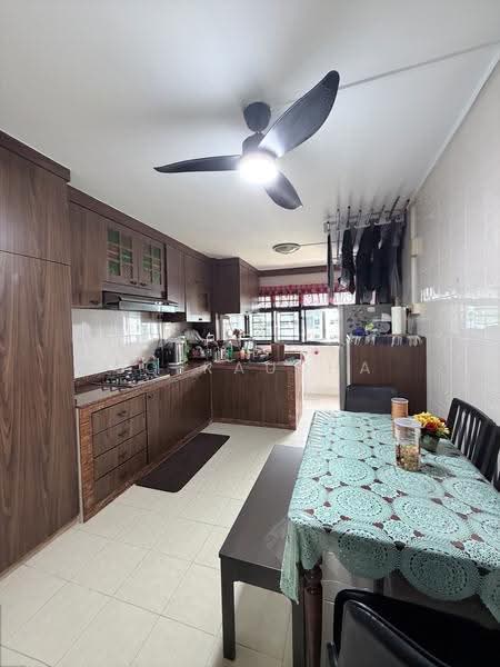 530 Jurong West Street 52, 530 Jurong West Street 52, Boon Lay / Jurong / Tuas, 2 Bedrooms, 882 sqft, HDB Flat For Sale, by SQ Raudha, 500281965 - Kitchen - PropertyGuru.com.sg