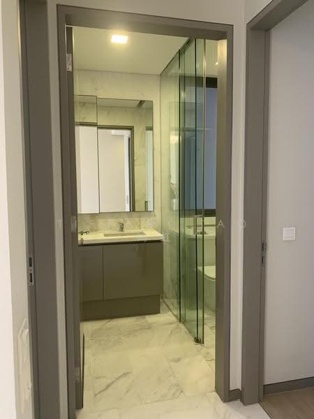 Robin Residences, 1 Robin Drive, Tanglin / Holland / Bukit Timah, 2 Bedrooms, 538 sqft, Condominium For Sale, by Tiffany Tao 陶虹, 500281966 - Bathroom - PropertyGuru.com.sg