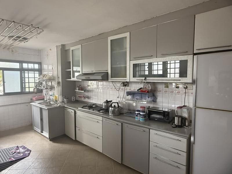 621 Bedok Reservoir Road, 621 Bedok Reservoir Road, Bedok / Upper East Coast, 3 Bedrooms, 1,302 sqft, HDB Flat For Sale, by Deborah Chew, 500281970 - Kitchen - PropertyGuru.com.sg