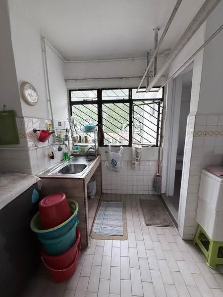 453 Jurong West Street 42, 453 Jurong West Street 42, Boon Lay / Jurong / Tuas, 3 Bedrooms, 1,432 sqft, HDB Flat For Sale, by SQ Raudha, 500281973 - Kitchen - PropertyGuru.com.sg