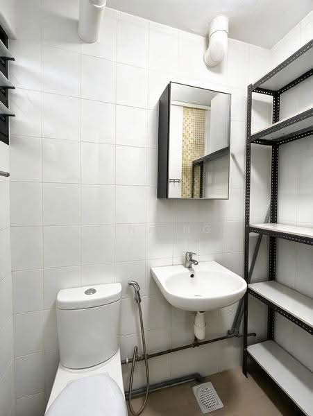 856 Tampines Street 82, 856 Tampines Street 82, Pasir Ris / Tampines, Room Rental, 161 sqft, HDB Flat For Rent, by Gina Ng, 500281981 - Bathroom - PropertyGuru.com.sg