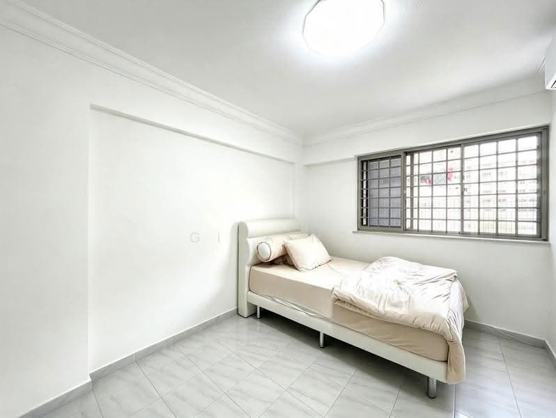 856 Tampines Street 82, 856 Tampines Street 82, Pasir Ris / Tampines, Room Rental, 130 sqft, HDB Flat For Rent, by Gina Ng, 500281987 - Bedroom - PropertyGuru.com.sg