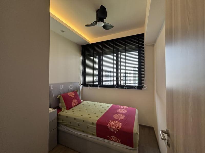 Sengkang Grand Residences, 74 Compassvale Bow, Hougang / Punggol / Sengkang, 2 Bedrooms, 764 sqft, Condominium For Rent, by Eugene Kang, 500281994 - Bedroom - PropertyGuru.com.sg