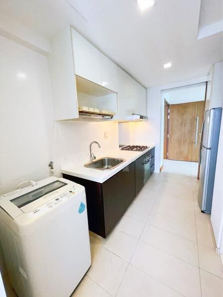 Waterfront Waves, 768 Bedok Reservoir Road, Bedok / Upper East Coast, 2 Bedrooms, 969 sqft, Condominium For Sale, by Paul Wong 黄逸强, 500281997 - Kitchen - PropertyGuru.com.sg