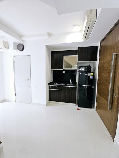 Loft @ Nathan, 31 Nathan Road, Tanglin / Holland / Bukit Timah, 1 Bedroom, 904 sqft, Condominium For Sale, by Calvin Chua, 500282007 - Kitchen - PropertyGuru.com.sg