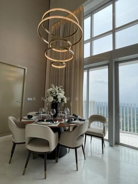 Queens Peak, 1 Dundee Road, Alexandra / Commonwealth, 5 Bedrooms, 4,715 sqft, Condominium For Sale, by Ann Marie Ee, 500282015 - Dining Area - PropertyGuru.com.sg
