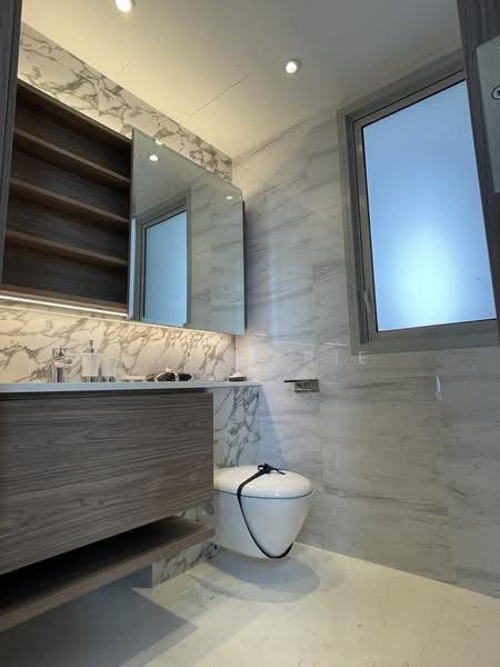 Queens Peak, 1 Dundee Road, Alexandra / Commonwealth, 5 Bedrooms, 4,715 sqft, Condominium For Sale, by Ann Marie Ee, 500282015 - Powder Room - PropertyGuru.com.sg