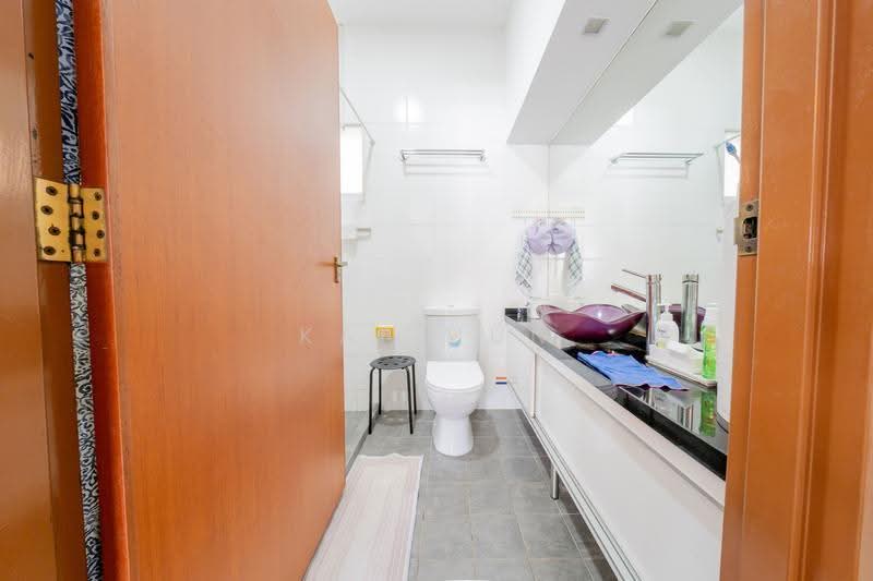 613D Punggol Drive, 613D Punggol Drive, Hougang / Punggol / Sengkang, 3 Bedrooms, 1,001 sqft, HDB Flat For Sale, by Kai Mun, 500282020 - Bathroom - PropertyGuru.com.sg