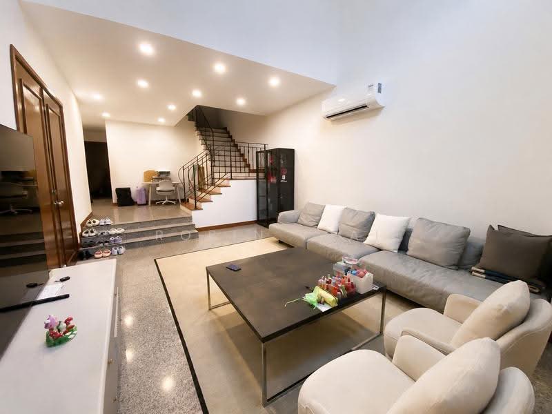 Century Woods, Woodgrove View, Admiralty / Woodlands, 5 Bedrooms, 3,300 sqft, Terraced House For Rent, by Robin Tsai, 500282065 - Living Room - PropertyGuru.com.sg