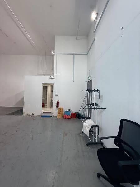 Tagore 8, Mandai / Upper Thomson, 4,036 sqft, Light Industrial (B1) For Rent, by Tanisha Suresh Balani, 500282072 - Bathroom - CommercialGuru.com.sg