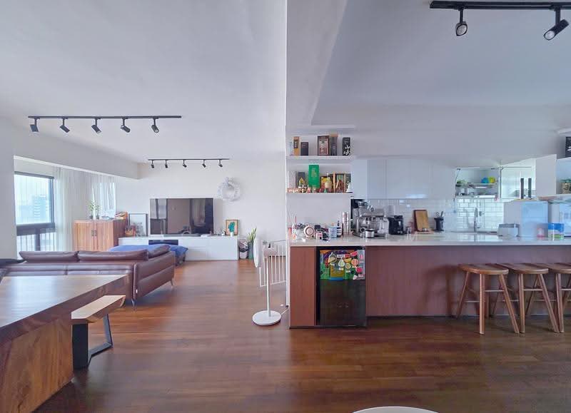 Laguna Park, 5000E Marine Parade Road, East Coast / Marine Parade, 3 Bedrooms, 1,615 sqft, Condominium For Sale, by Nicholas Lim, 500282084 - Living Room - PropertyGuru.com.sg