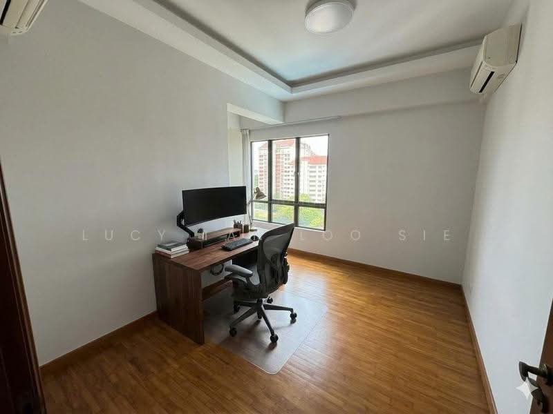 The Mayfair, 1 Jurong East Street 32, Boon Lay / Jurong / Tuas, 3 Bedrooms, 1,227 sqft, Condominium For Rent, by Lucy Tan Loo Sie, 500282087 - Study - PropertyGuru.com.sg