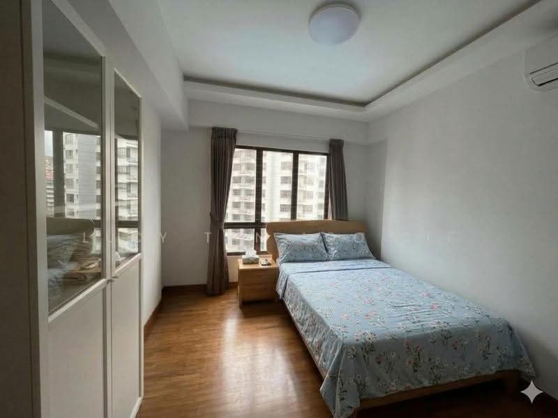 The Mayfair, 1 Jurong East Street 32, Boon Lay / Jurong / Tuas, 3 Bedrooms, 1,227 sqft, Condominium For Rent, by Lucy Tan Loo Sie, 500282087 - Bedroom - PropertyGuru.com.sg