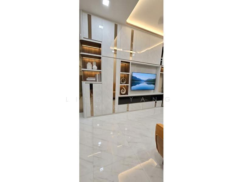 Le Quest, 12 Bukit Batok Street 41, Dairy Farm / Bukit Panjang / Choa Chu Kang, 3 Bedrooms, 883 sqft, Condominium For Sale, by Linda Yang (杨凌云), 500282090 - Living Room - PropertyGuru.com.sg