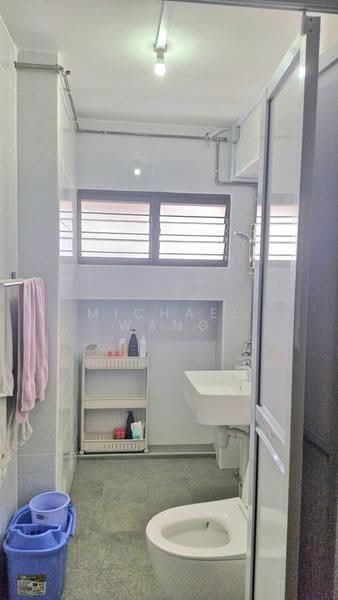 82 Redhill Lane, 82 Redhill Lane, Alexandra / Commonwealth, Room Rental, 135 sqft, HDB Flat For Rent, by Michael Wang, 500282092 - Bathroom - PropertyGuru.com.sg
