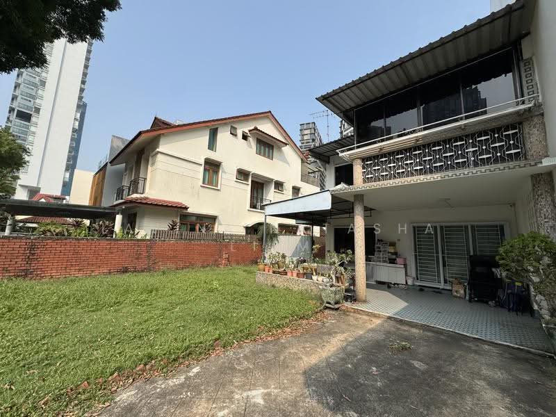 Kim lin park, One Tree Hill Road, Tanglin / Holland / Bukit Timah, 5 Bedrooms, 3,000 sqft, Semi-Detached House For Sale, by Lavina Natasha Liem, 500282097 - Exterior - PropertyGuru.com.sg