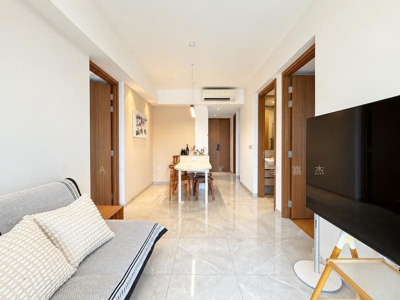 Stirling Residences, 23 Stirling Road, Alexandra / Commonwealth, 2 Bedrooms, 678 sqft, Condominium For Sale, by Ryan Lee KK 李嘉杰, 500282103 - Living Room - PropertyGuru.com.sg