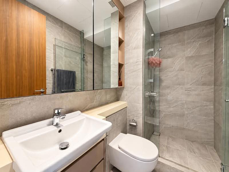Stirling Residences, 23 Stirling Road, Alexandra / Commonwealth, 2 Bedrooms, 678 sqft, Condominium For Sale, by Ryan Lee KK 李嘉杰, 500282103 - Bathroom - PropertyGuru.com.sg