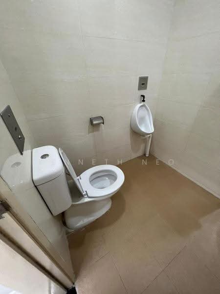 E-Centre @ Redhill, 3791 Jalan Bukit Merah, Alexandra / Commonwealth, 990 sqft, Light Industrial (B1) For Rent, by Kenneth Neo, 500282121 - Bathroom - CommercialGuru.com.sg