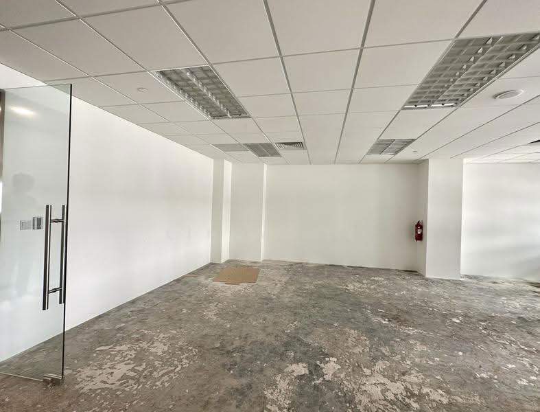 TripleOne Somerset, 111 Somerset Road, Orchard / River Valley, 1,130 sqft, Office For Sale, by Lindy Lee, 500282129 - Interior - CommercialGuru.com.sg