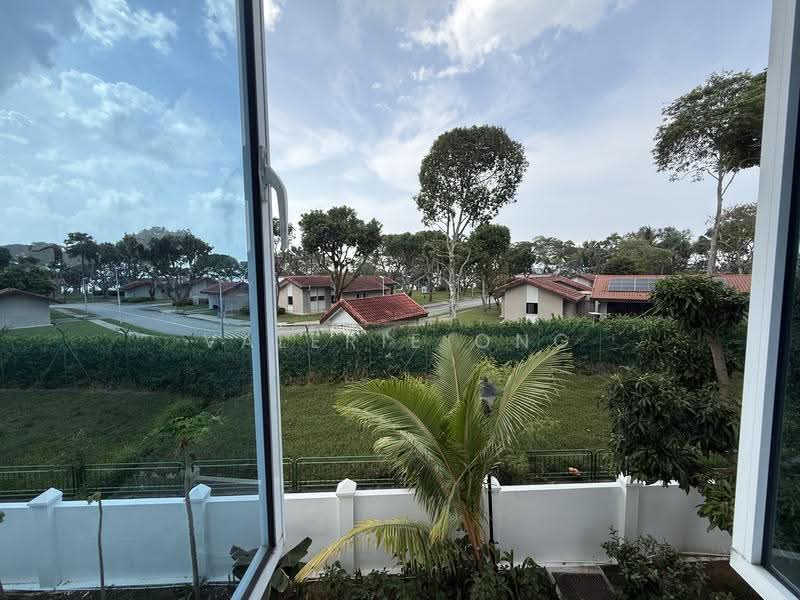 Casa Pasir Ris, 201 Jalan Loyang Besar, Changi Airport / Changi Village, 3 Bedrooms, 1,141 sqft, Condominium For Sale, by Valerie Ong, 500282144 - View from inside - PropertyGuru.com.sg