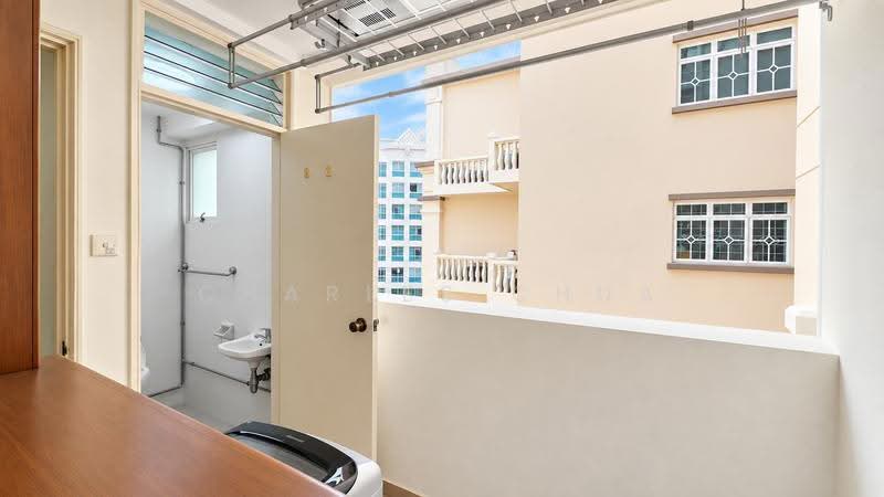 Symphony Heights, 33 Hume Avenue, Clementi Park / Upper Bukit Timah, 3 Bedrooms, 1,346 sqft, Condominium For Sale, by Charles Chua, 500282149 - Bathroom - PropertyGuru.com.sg
