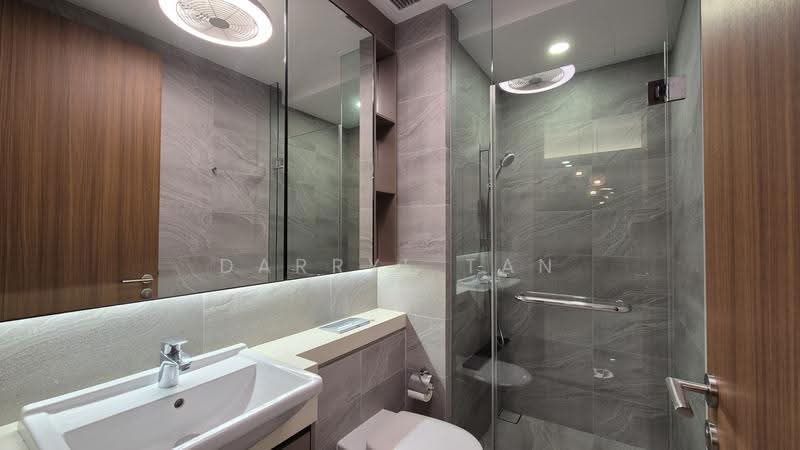 Stirling Residences, 23 Stirling Road, Alexandra / Commonwealth, 2 Bedrooms, 678 sqft, Condominium For Rent, by Darryl Tan, 500282166 - Bathroom - PropertyGuru.com.sg