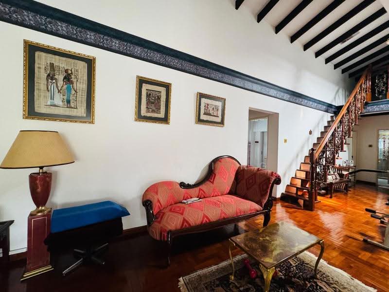 Juicy Plot! Live In Or Rebuild｜自住或重建皆宜 8321.8433, Seletar / Yio Chu Kang, 5 Bedrooms, 5,000 sqft, Semi-Detached House For Sale, by Yee Wei Ng, 500282170 - Living Room - PropertyGuru.com.sg