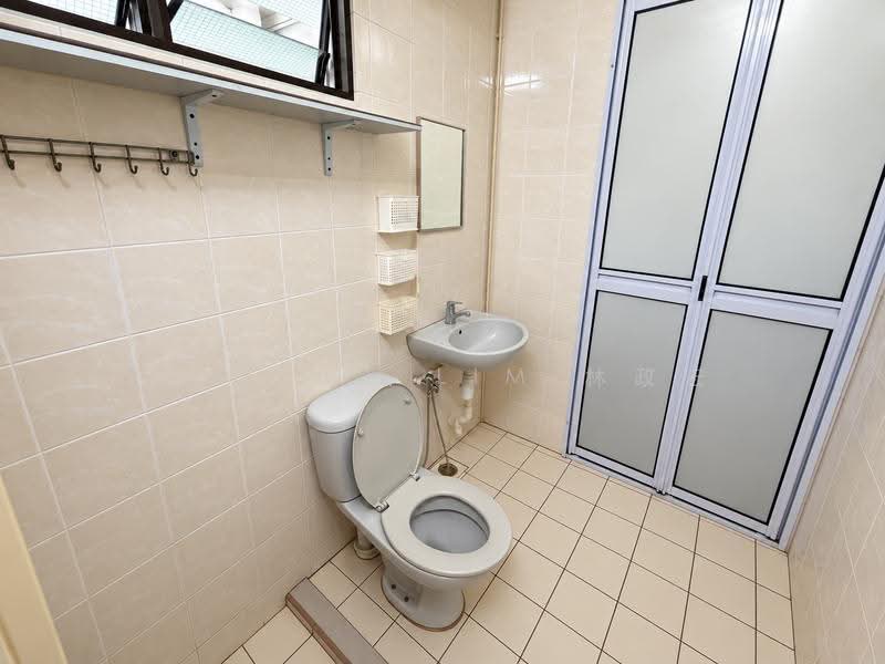 501 Jelapang Road, 501 Jelapang Road, Dairy Farm / Bukit Panjang / Choa Chu Kang, Room Rental, 120 sqft, HDB Flat For Rent, by Marcus Lim 林政宏, 500282178 - Bathroom - PropertyGuru.com.sg