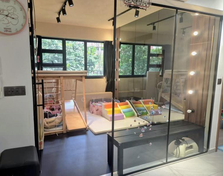 463B Bukit Batok Street 41, 463B Bukit Batok Street 41, Dairy Farm / Bukit Panjang / Choa Chu Kang, 3 Bedrooms, 1,216 sqft, HDB Flat For Sale, by Jacyln Tan, 500282192 - Bedroom 1 - PropertyGuru.com.sg