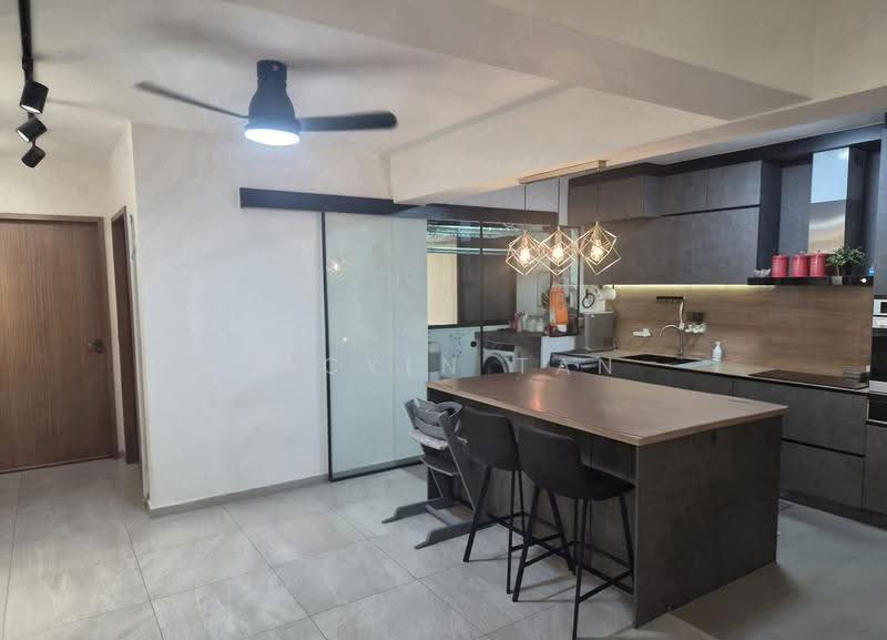 463B Bukit Batok Street 41, 463B Bukit Batok Street 41, Dairy Farm / Bukit Panjang / Choa Chu Kang, 3 Bedrooms, 1,216 sqft, HDB Flat For Sale, by Jacyln Tan, 500282192 - Kitchen - PropertyGuru.com.sg