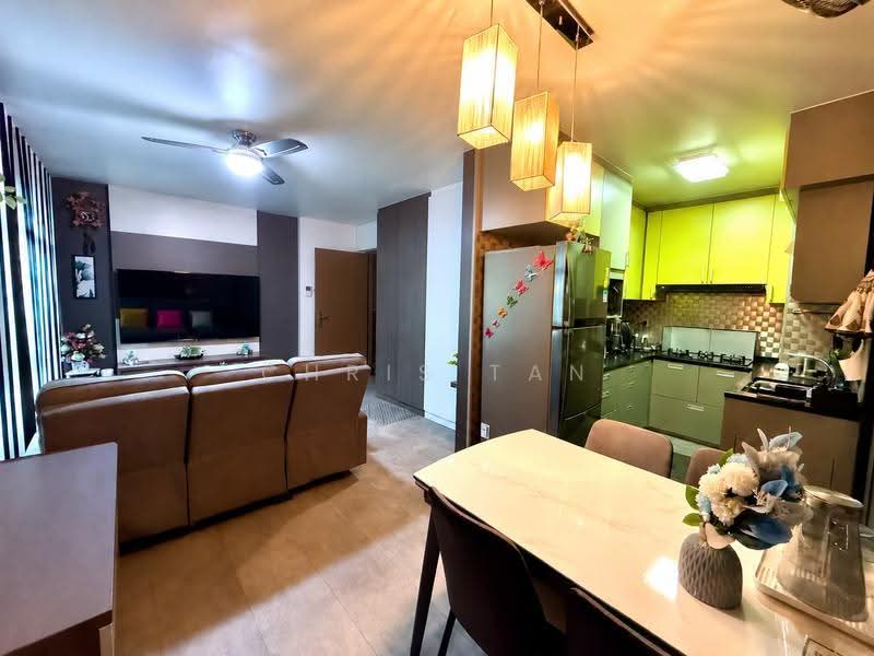 436D Fernvale Road, 436D Fernvale Road, Seletar / Yio Chu Kang, 2 Bedrooms, 743 sqft, HDB Flat For Sale, by Chris Tan, 500282199 - Living Room - PropertyGuru.com.sg