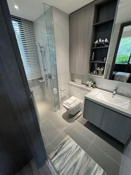 CHEAP FREEHOLD 1KM TO AITONG AND MRT, Ang Mo Kio / Bishan / Thomson, 3 Bedrooms, 1,023 sqft, Condominium For Sale, by Jaslin Lee, 500282211 - Bathroom - PropertyGuru.com.sg