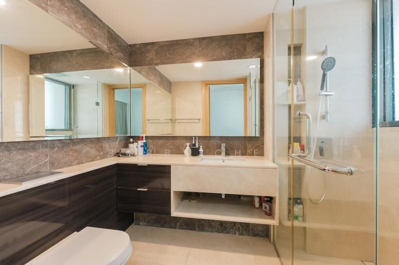 Commonwealth Towers, 232 Commonwealth Avenue, Alexandra / Commonwealth, 2 Bedrooms, 689 sqft, Condominium For Sale, by Bobby Chen, 500282238 - Bathroom - PropertyGuru.com.sg